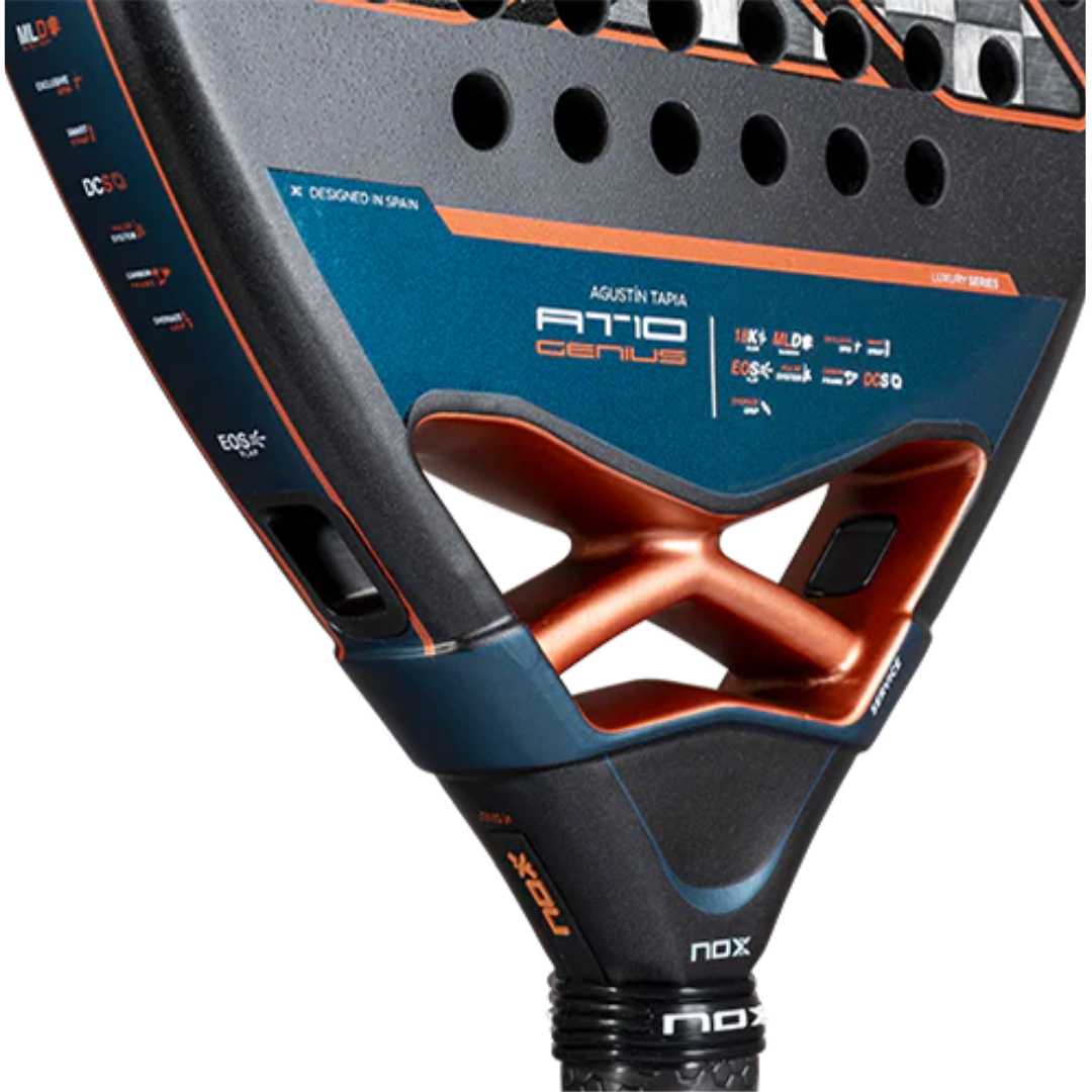 Pala Nox AT10 Genius Attack 18K 2025 Agustín Tapia