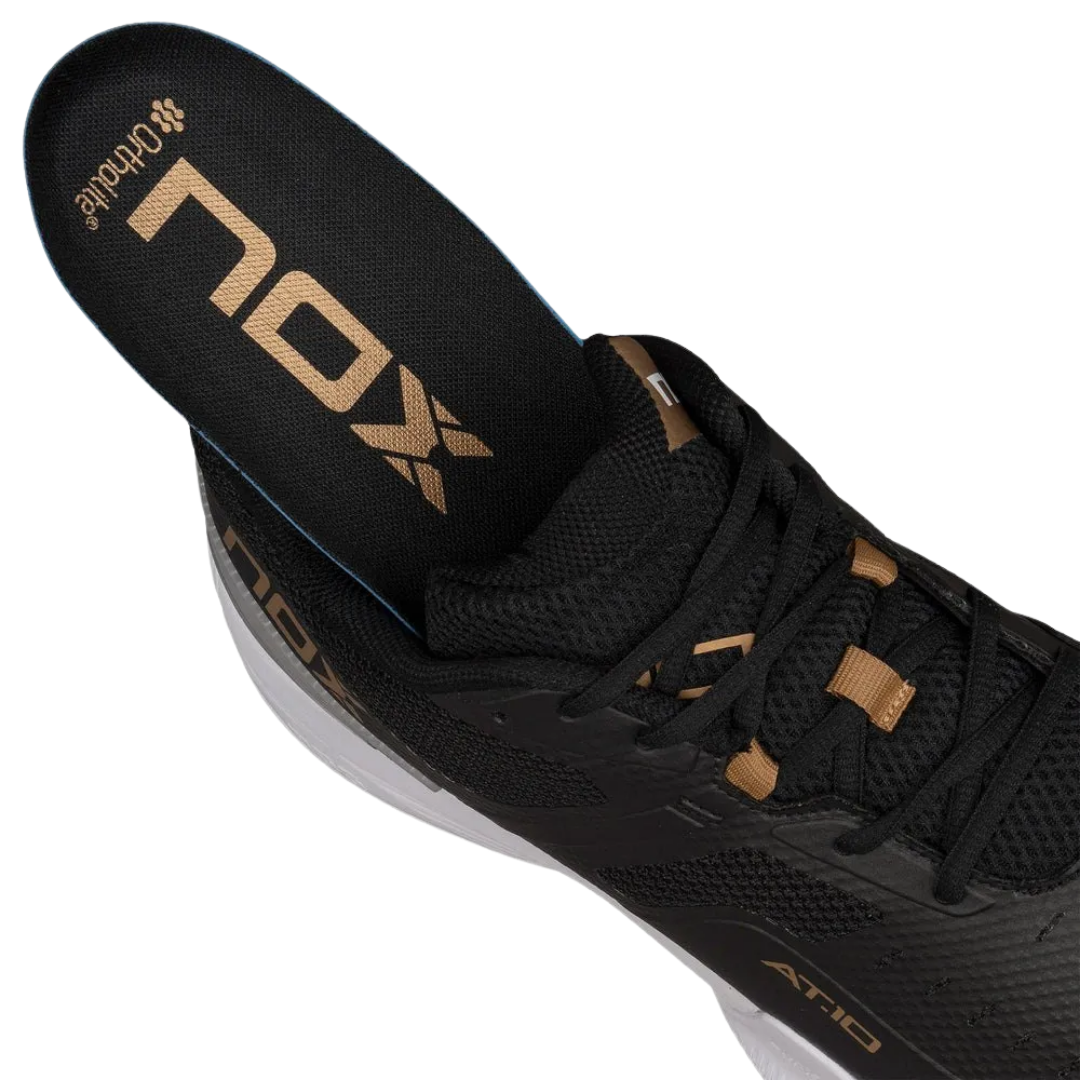 Tenis Nox AT10 Pro Negro/Dorado